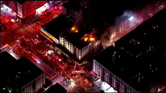 SkyFoxHD: Massive fire in Manhattan
