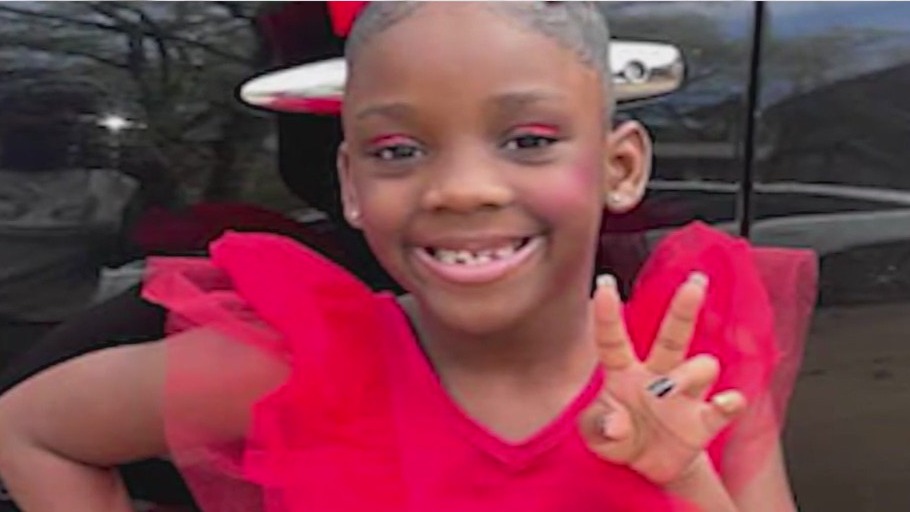 Little girl pinned under fallen tree dies | FOX 5 Atlanta
