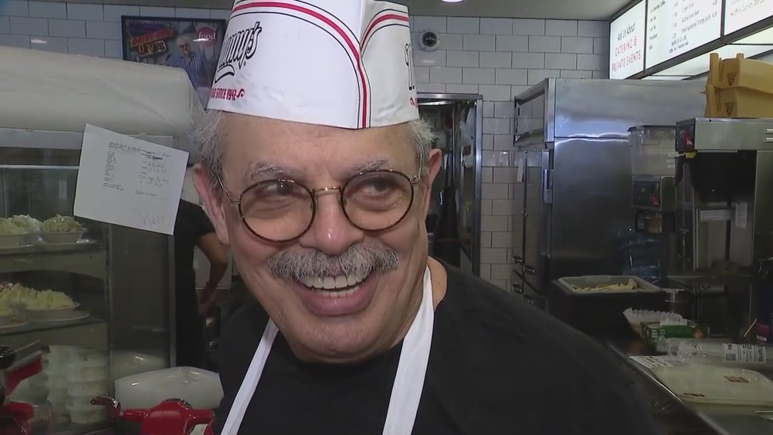 Iconic Manny's Deli marks 80 years in Chicago