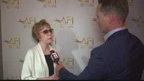 Carol Burnett receives honorary degree from American Film Institute