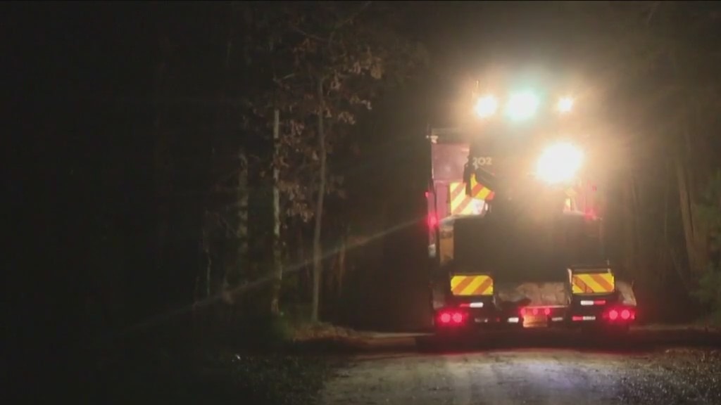 2 dead as news chopper crashes in southern NJ