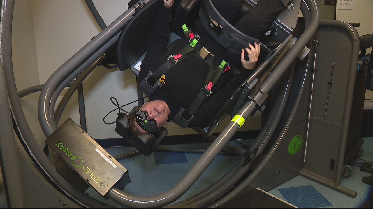 Unusual chair used to treat vertigo helps communication between brain, inner ear