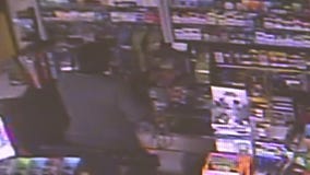 VIDEO: Man breaks into Burbank gas station and steals lottery tickets