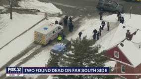 2 found dead in car on Chicago's Far South Side