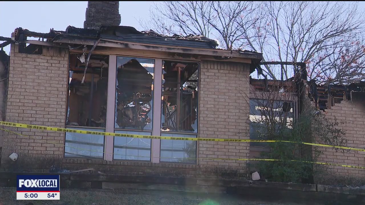 Two killed in DeSoto house fire