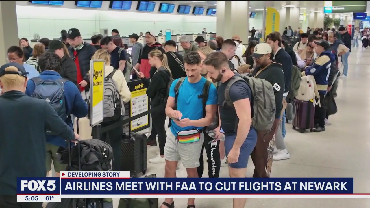 Newark airport delays continue