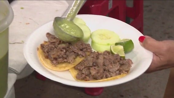 Armed robbers hit South LA taco stand