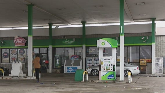 Detroit child safe after carjacking leads to crash in Novi