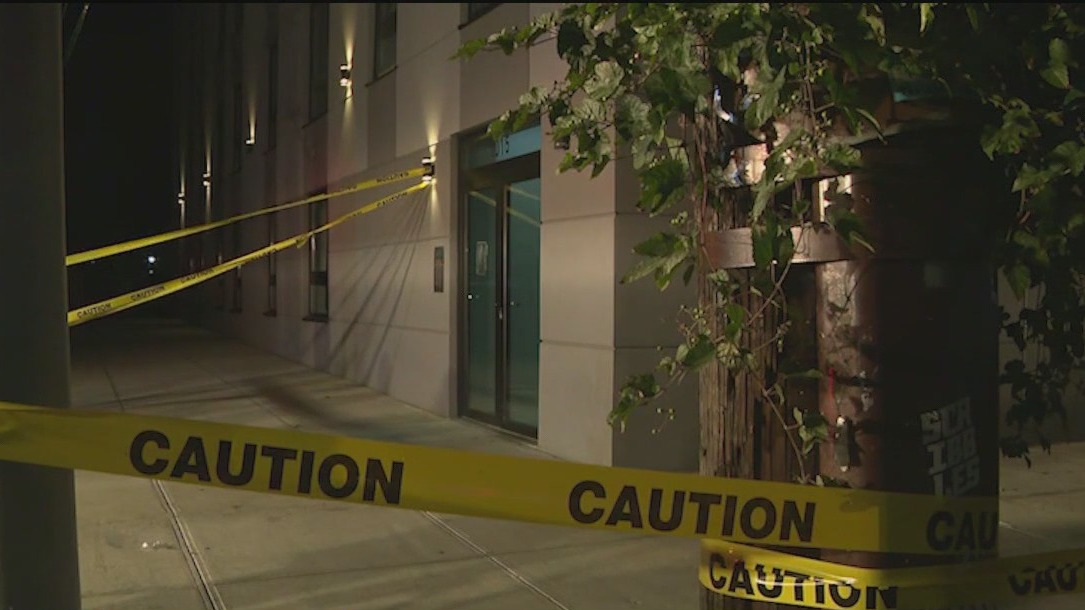 Robbery suspect shot by police following confrontation