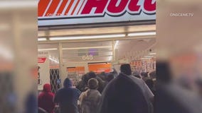 Looters ransack AutoZone store
