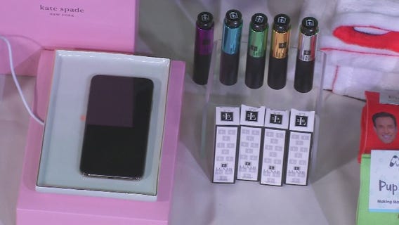 Holiday Gift Guide: Guys and Gals