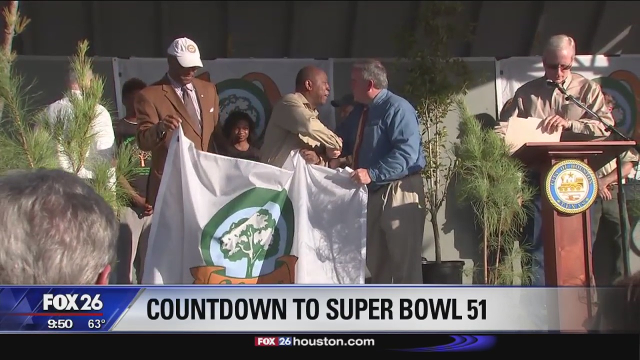 Houston Mayor Sylvester Turner excited for Super Bowl, UH