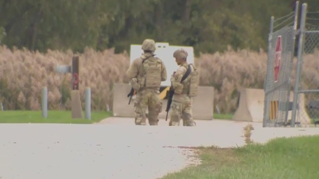 President Trump promises military paychecks