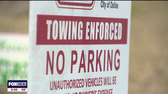 Neighbors block traffic near viral holiday display