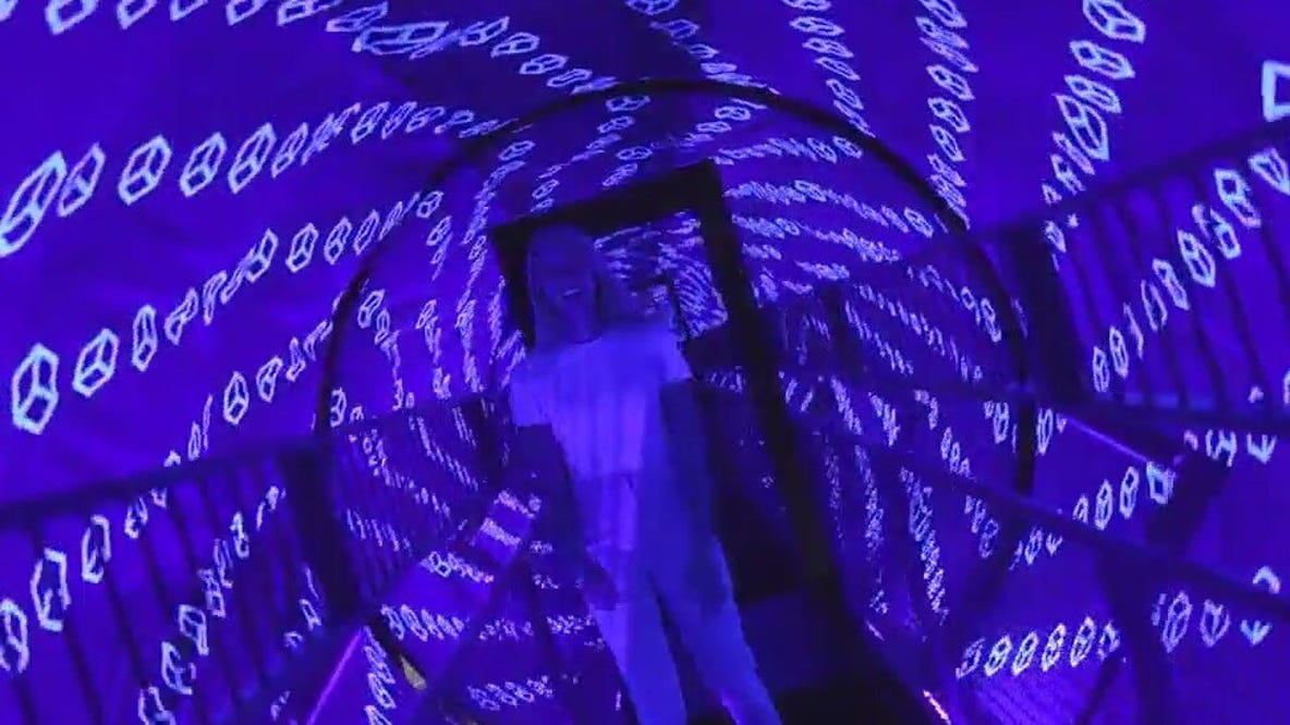 Inside Santa Monica's 'Museum of Illusions'