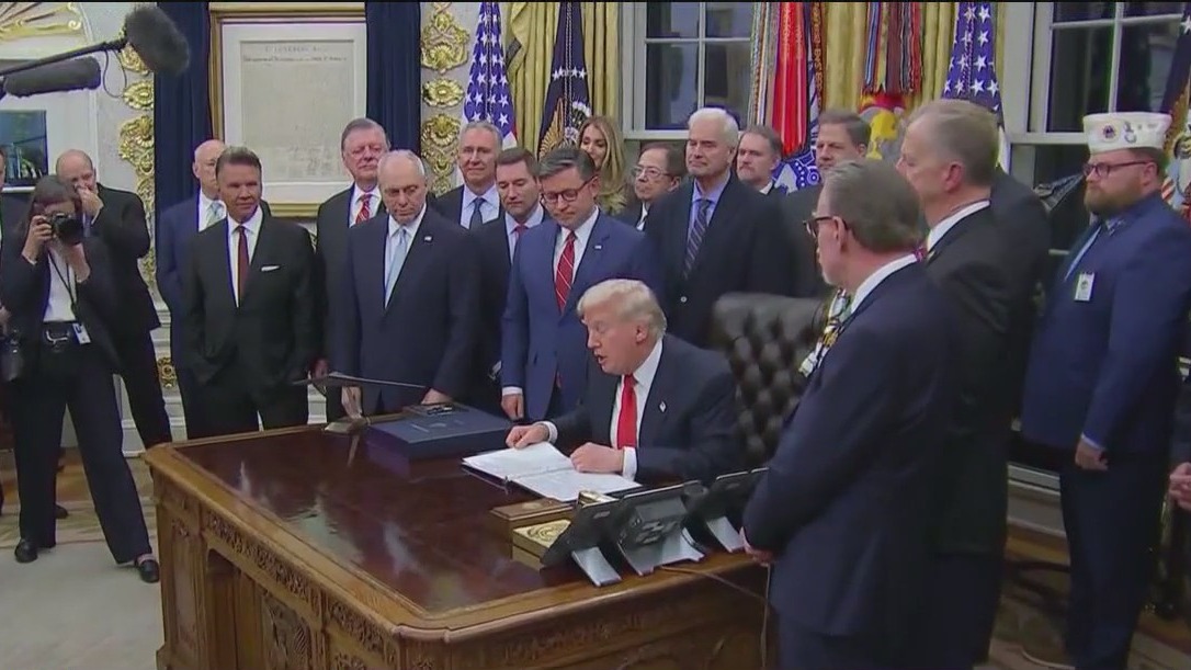 House prepares vote next week on Epstein files