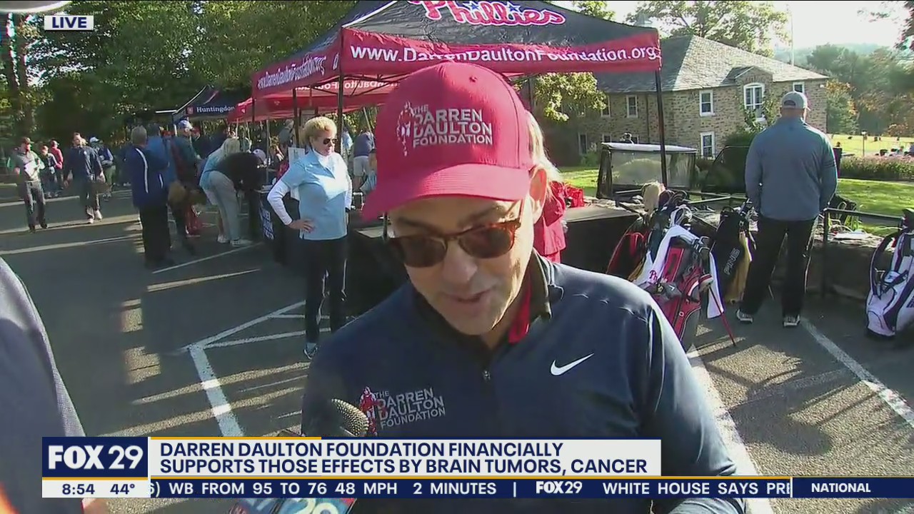 Phillies join Dalton Foundation for charity golf outing