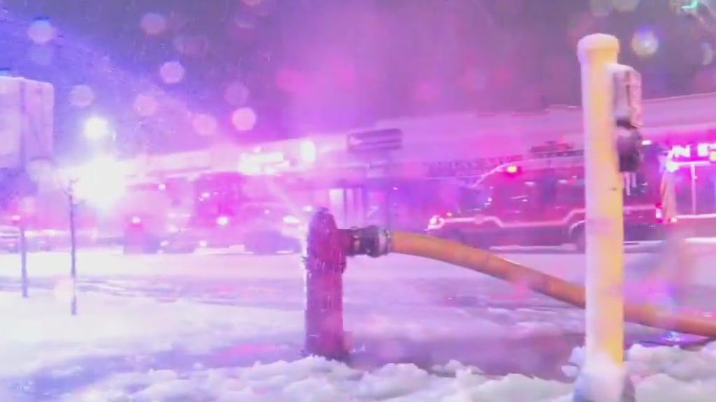 Minneapolis fire impacted by winds, snowstorm