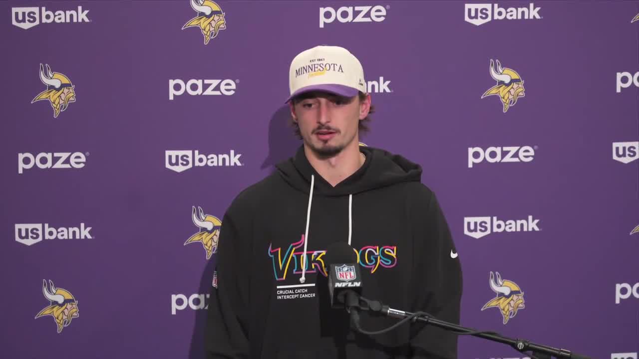 Vikings QB Max Brosmer after 26-0 loss: 'Tough day today, it's the NFL man'