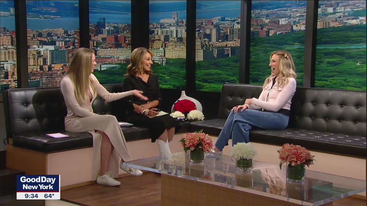 Debbie Gibson talks with and LeAnn Rimes about being young stars