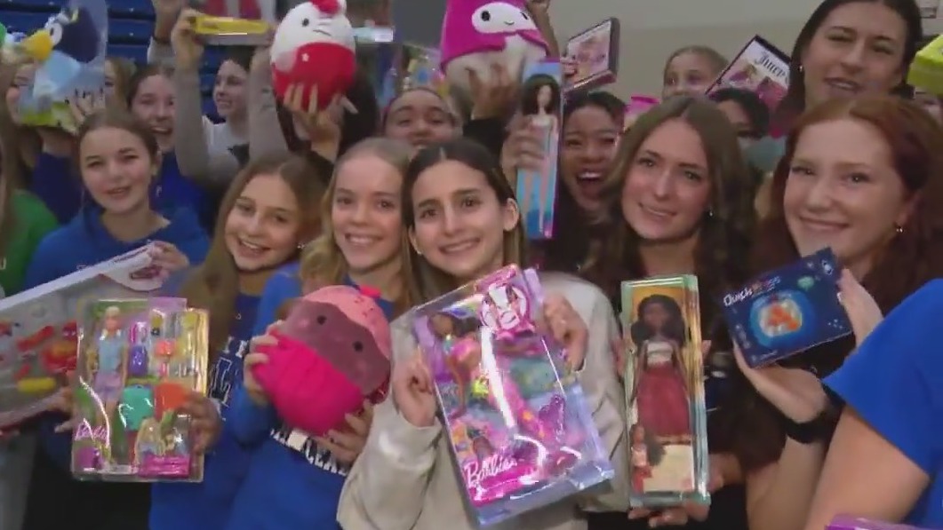 Lakes Community High School holds toy drive to make the holidays special for kids in need
