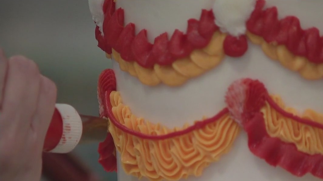 Oakland Bakery launches sweet effort to help families during government shutdown