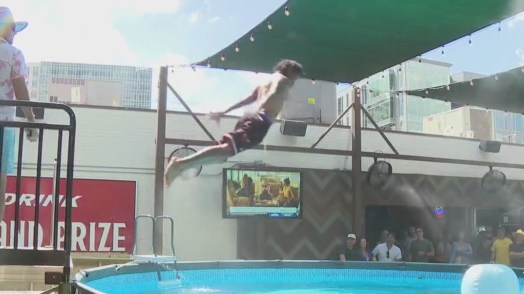 Woody's belly flop competition