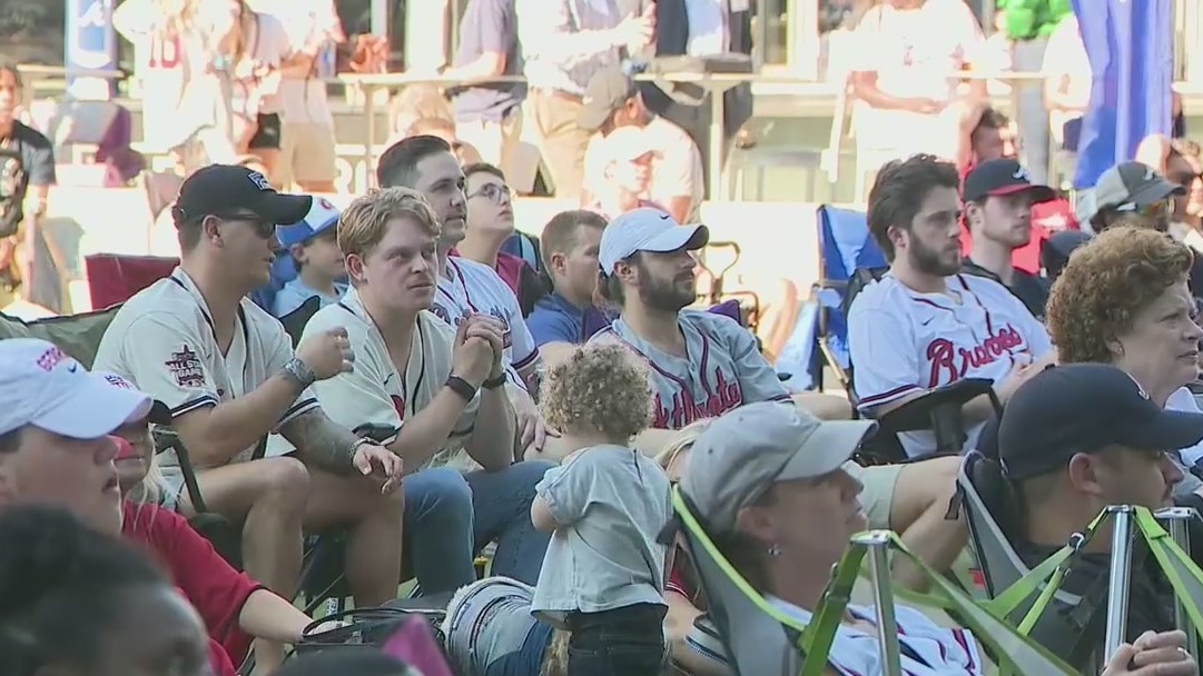 Braves fans watch Game One of NLDS at Battery