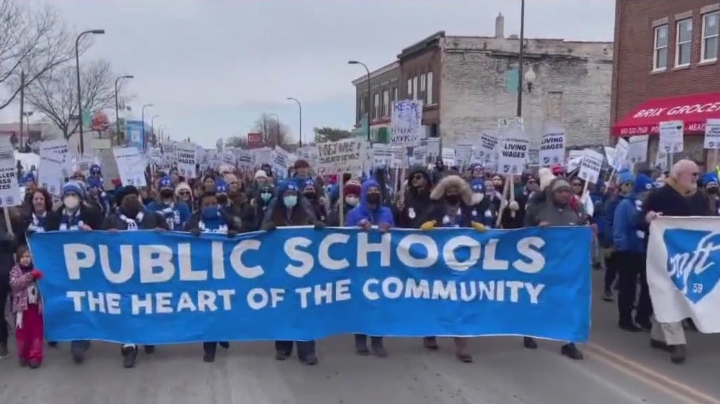 Minneapolis teachers authorize strike