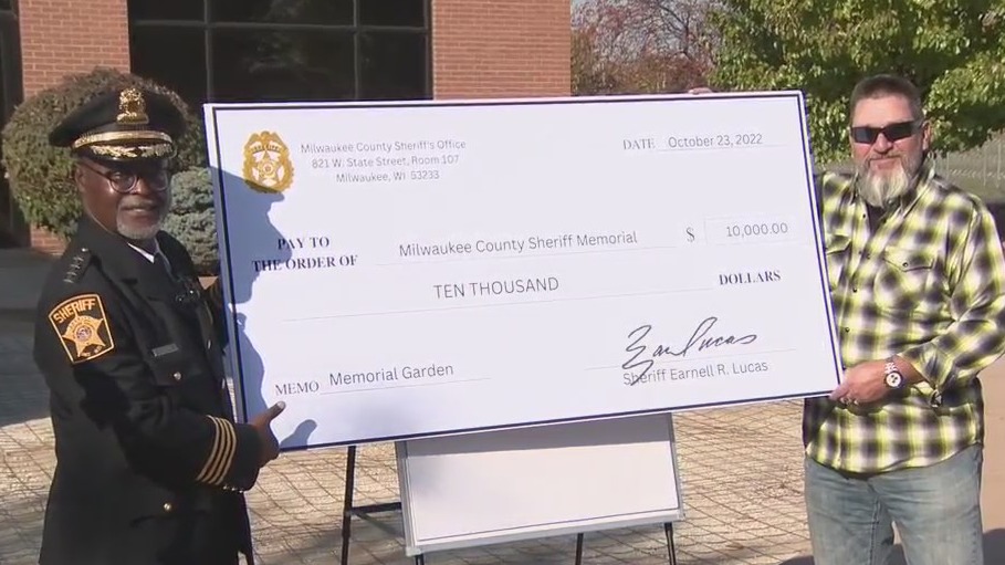 Milwaukee County Sheriff Earnell Lucas' last day on job, gift to memorial