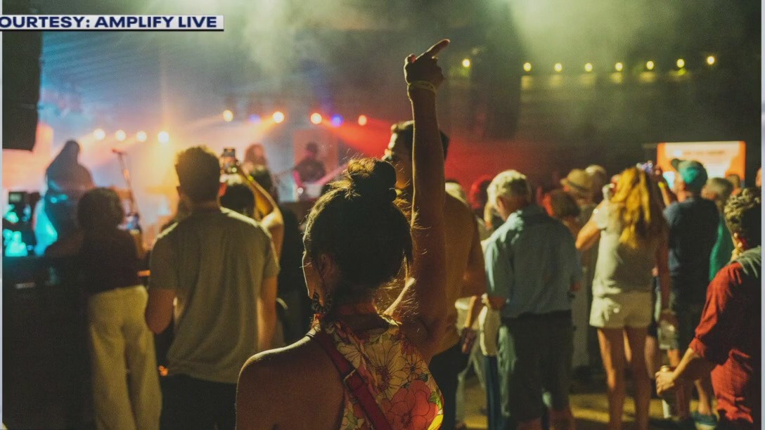 I Live Here, I Give Here presents benefit show