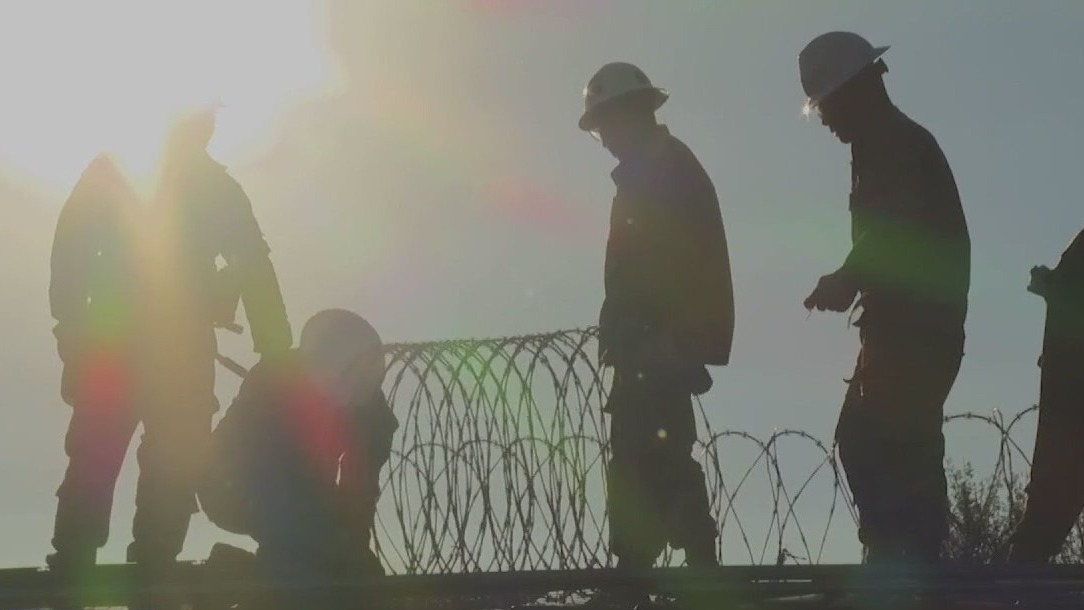 'Take Our Border Back' convoy driving to Texas