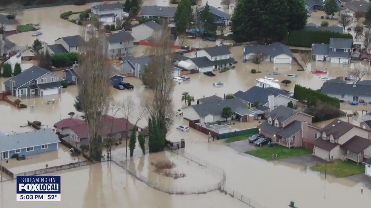 Levee breach floods homes in Pacific, WA, evacuations issued