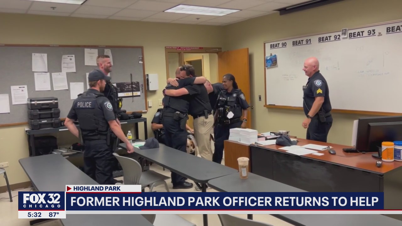 Former Highland Park cop returns to help after parade shooting