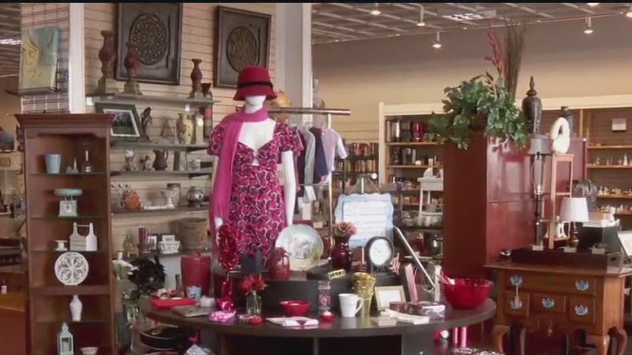 Shakopee thrift store supports community