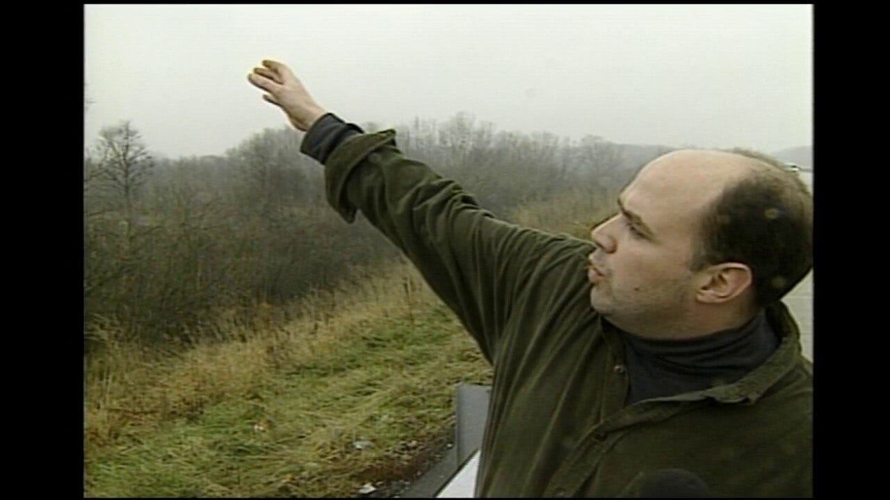 Fox Flashback: Suburban Chicago couple spots mysterious object over I-80 in 1997
