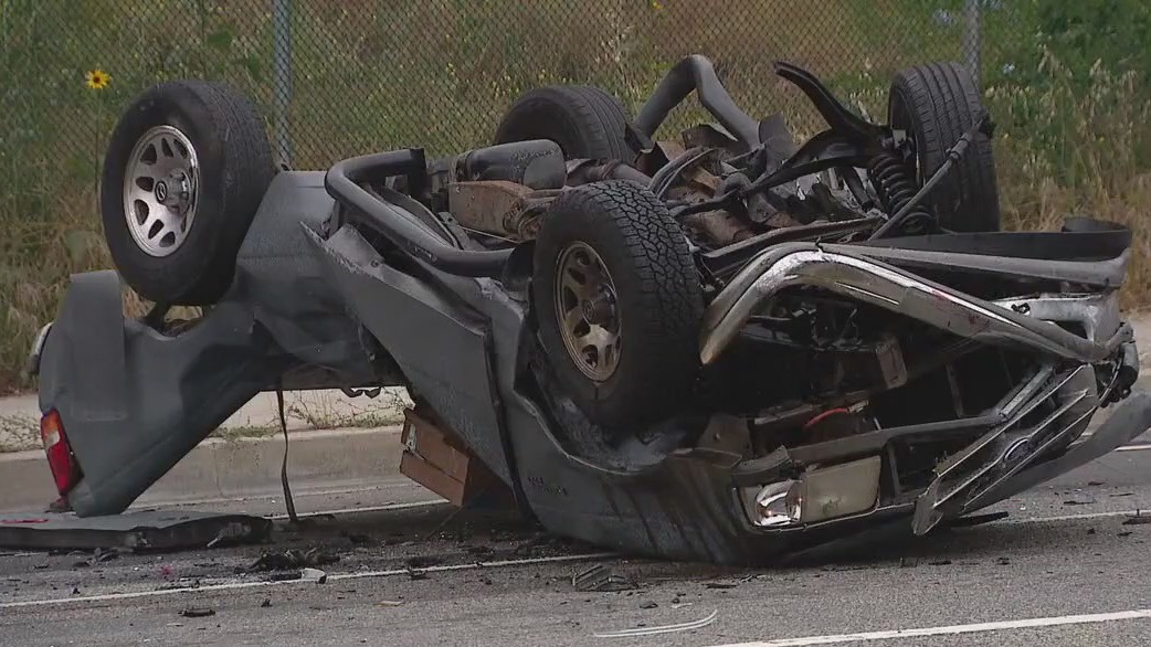8 hurt, including kids, in Los Angeles crash
