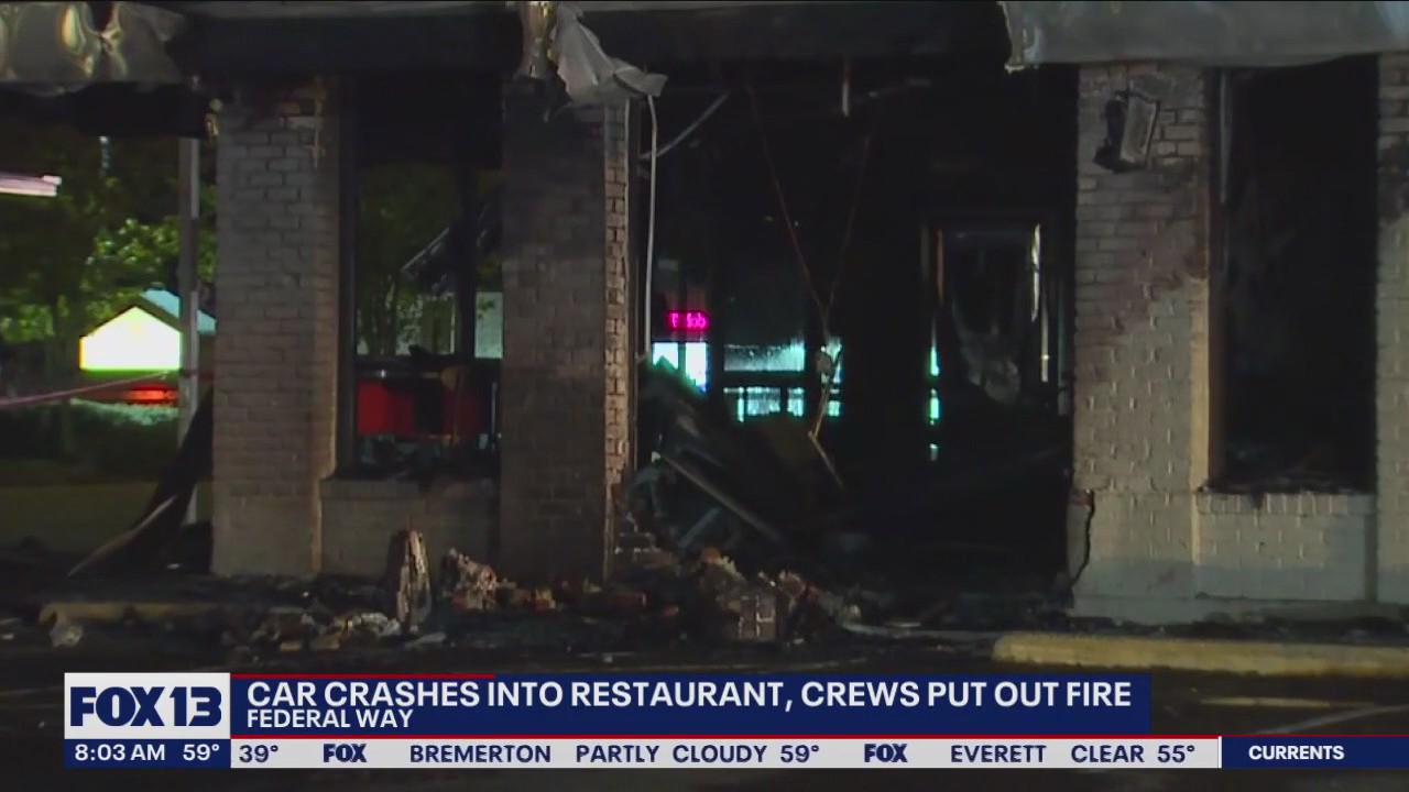 Car crashes into Federal Way Jack in the Box