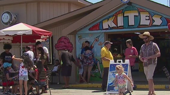 Lakefront Fireworks blast off after 3-year hiatus