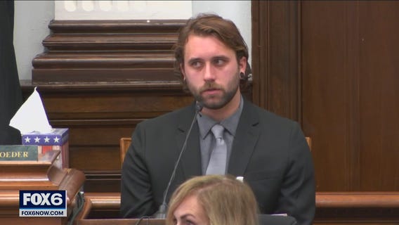 Rittenhouse victim pointed gun at the defendant