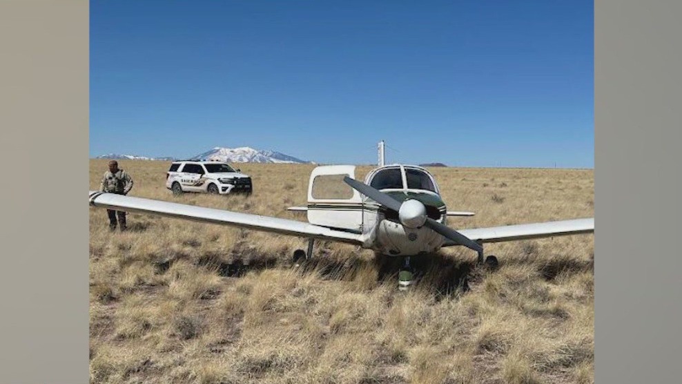 FAA investigating plane's emergency landing in AZ