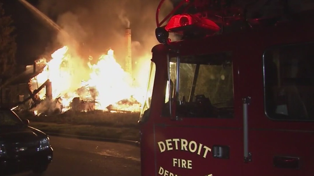 Detroit fire lieutenant demoted over timecard probe