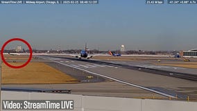 Southwest plane at Chicago Midway Airport narrowly misses collision with jet