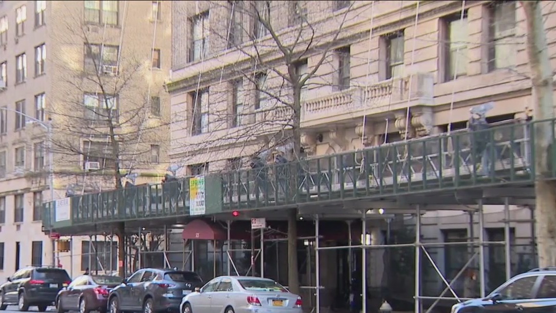 UWS residents fed up with scaffolding
