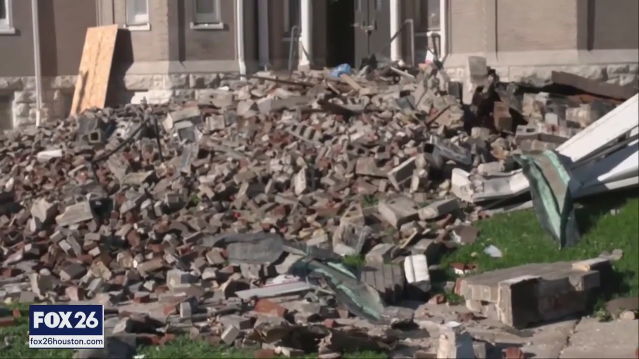 Deadly severe weather outbreak across several states | Forecasting with Friends