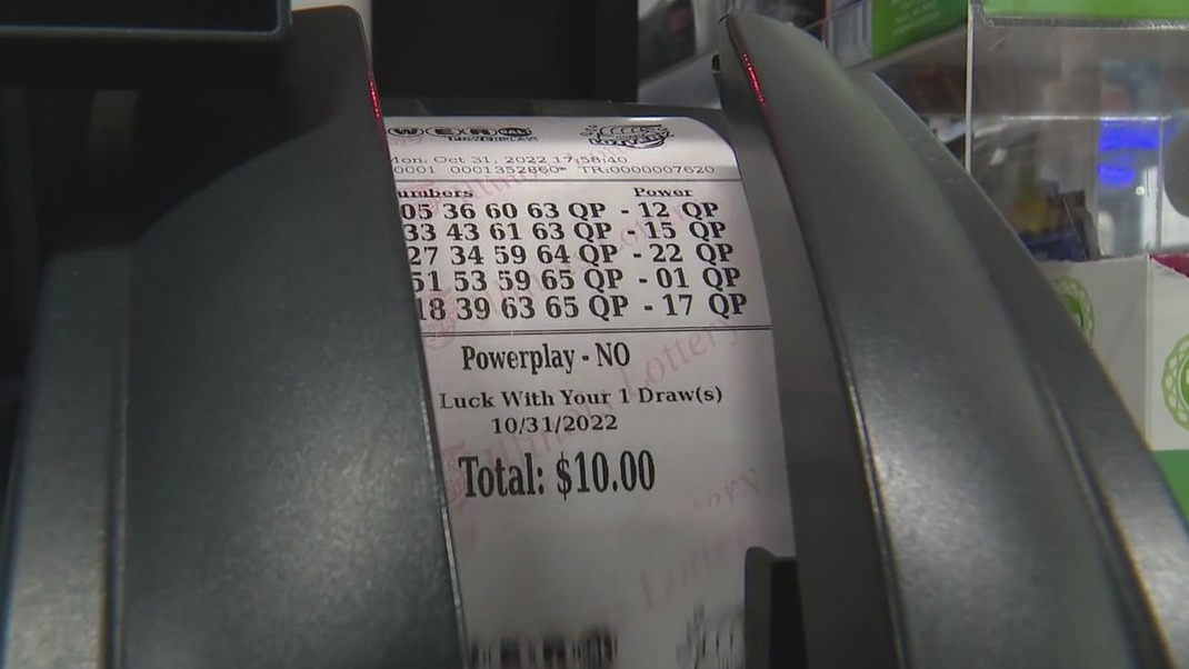 $1 billion Powerball jackpot prize up for grabs Monday night