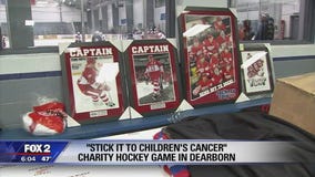 Former Red Wings play hockey game to raise money for children with cancer