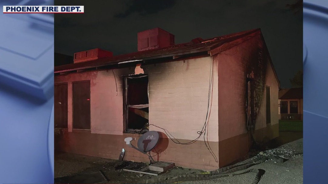 7 displaced after Phoenix apartment fire | FOX 10 Phoenix