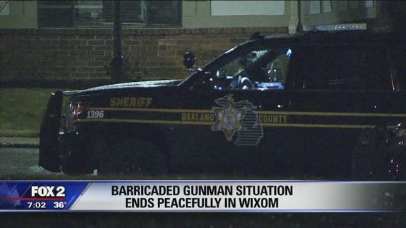 Barricaded gunman situation ends peacefully in Wixom