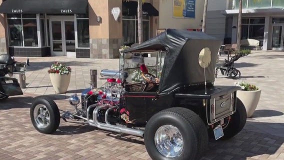 923 Ford Model-T and camels